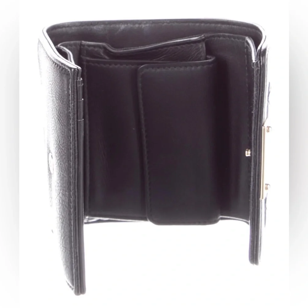 Chanel Quilted Pattern Compact Wallet - Picture 4 of 4